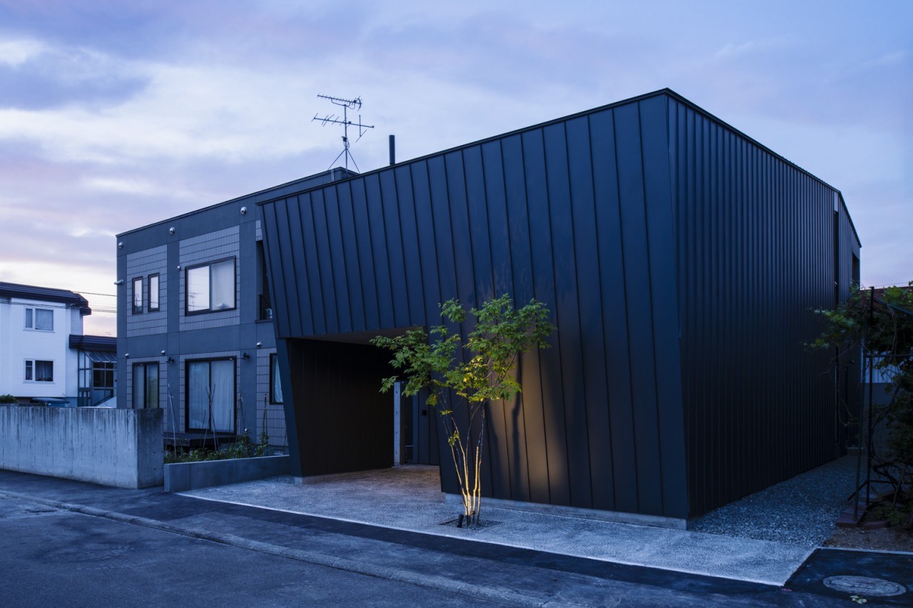 オオヤネノナガヤ / 2025