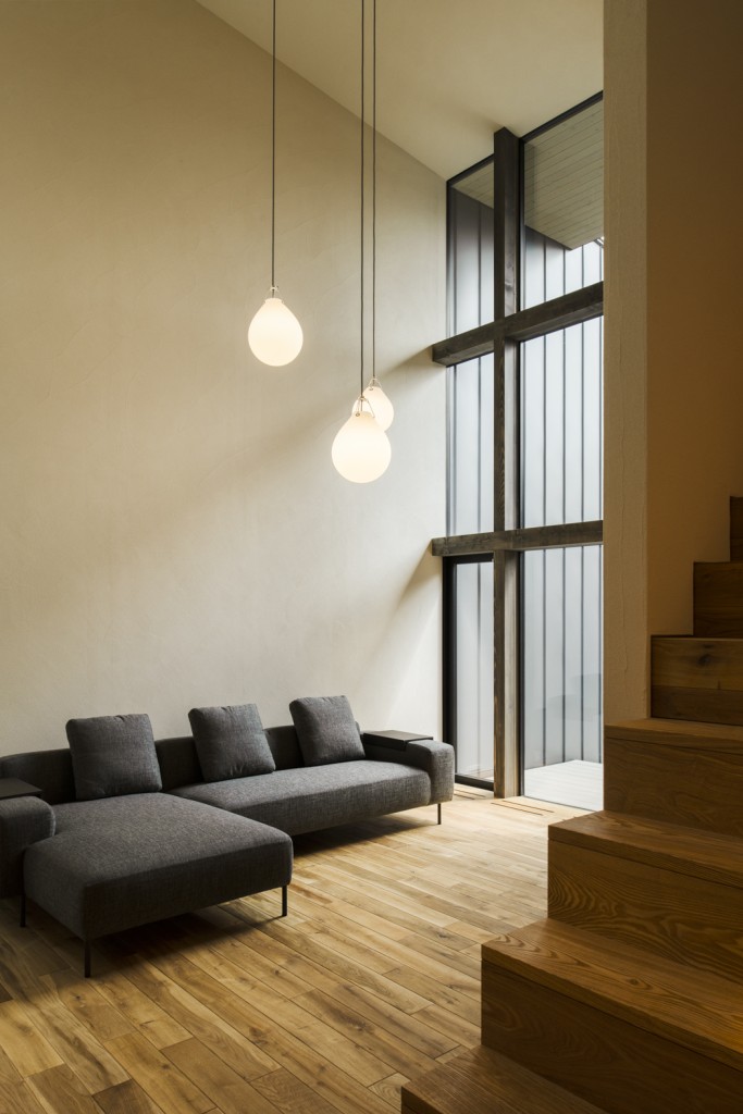 オオヤネノナガヤ / 2025