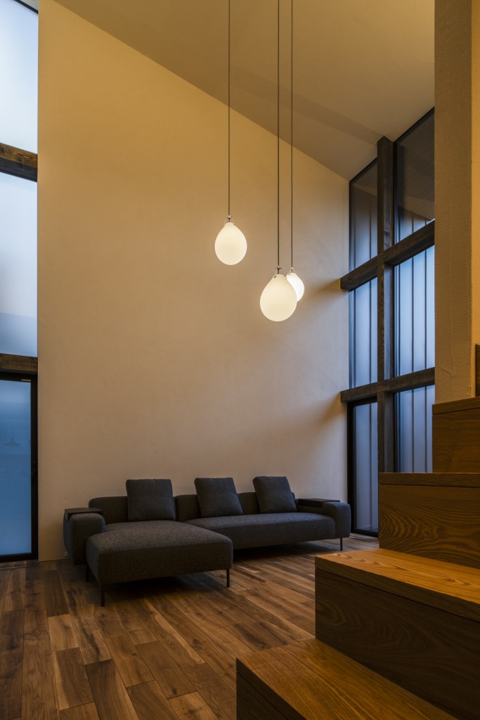 オオヤネノナガヤ / 2025